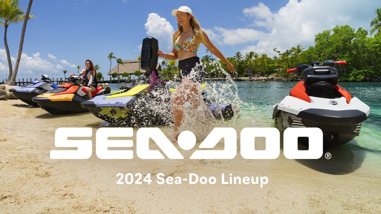 åker med sina sea-doo 2024 modeller på en sjö